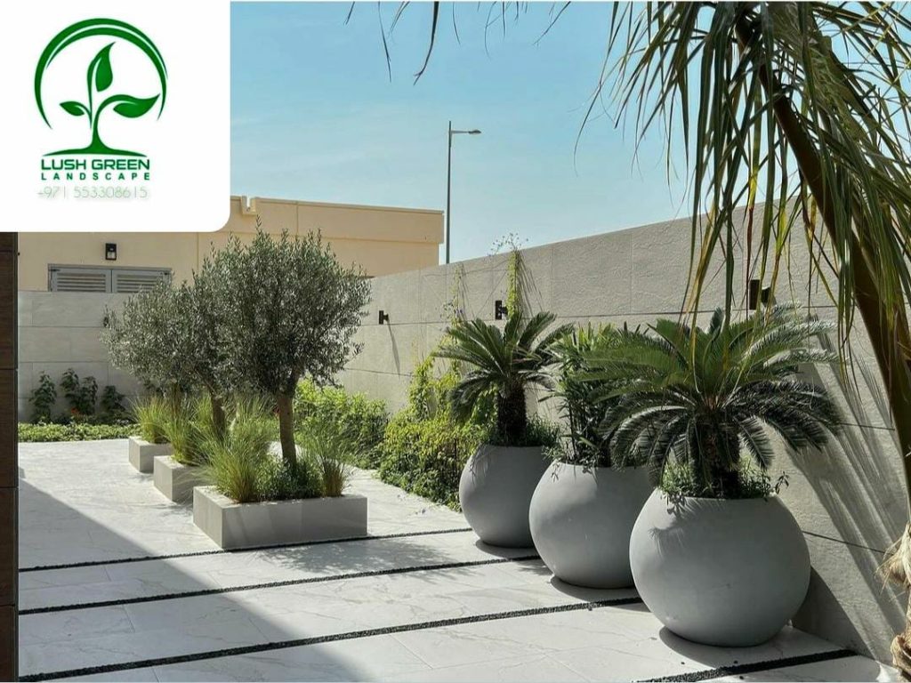 Custom Planters & Decorative Garden Finishes